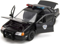 1/24 1986 Ford Taurus with Robocop Figure