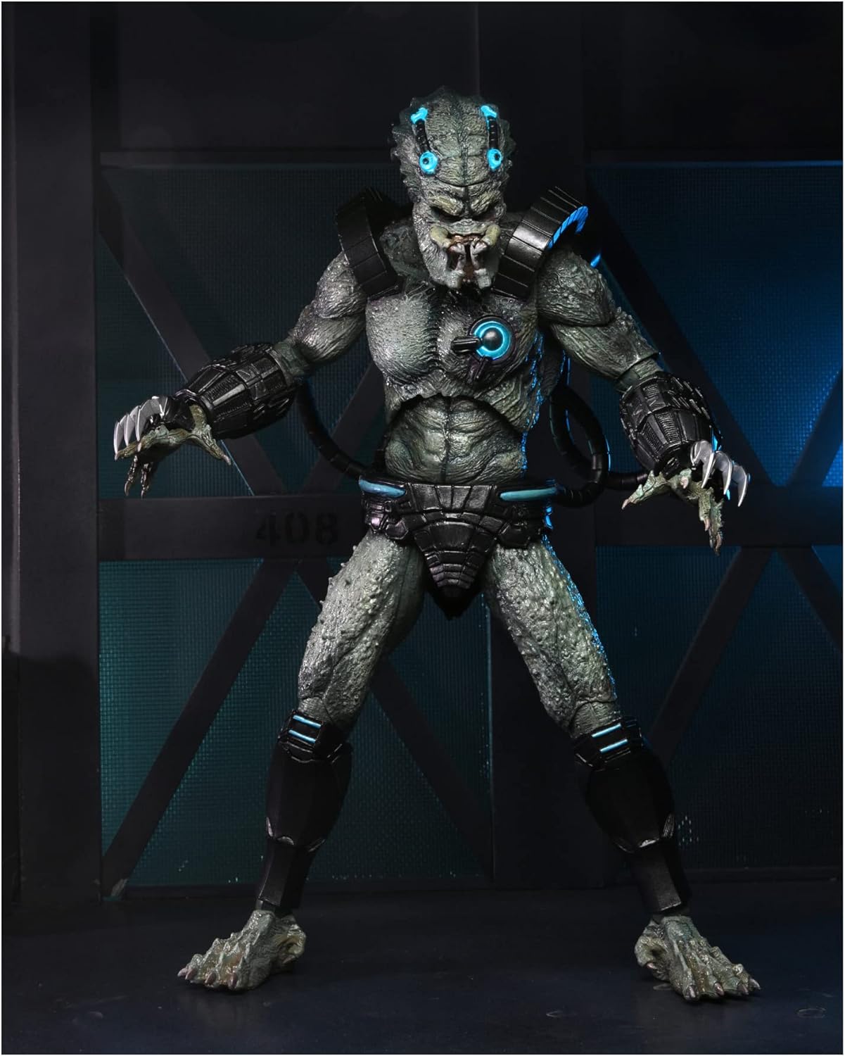 Predator - Ultimate Concrete Jungle Stone Heart Predator Action Figure