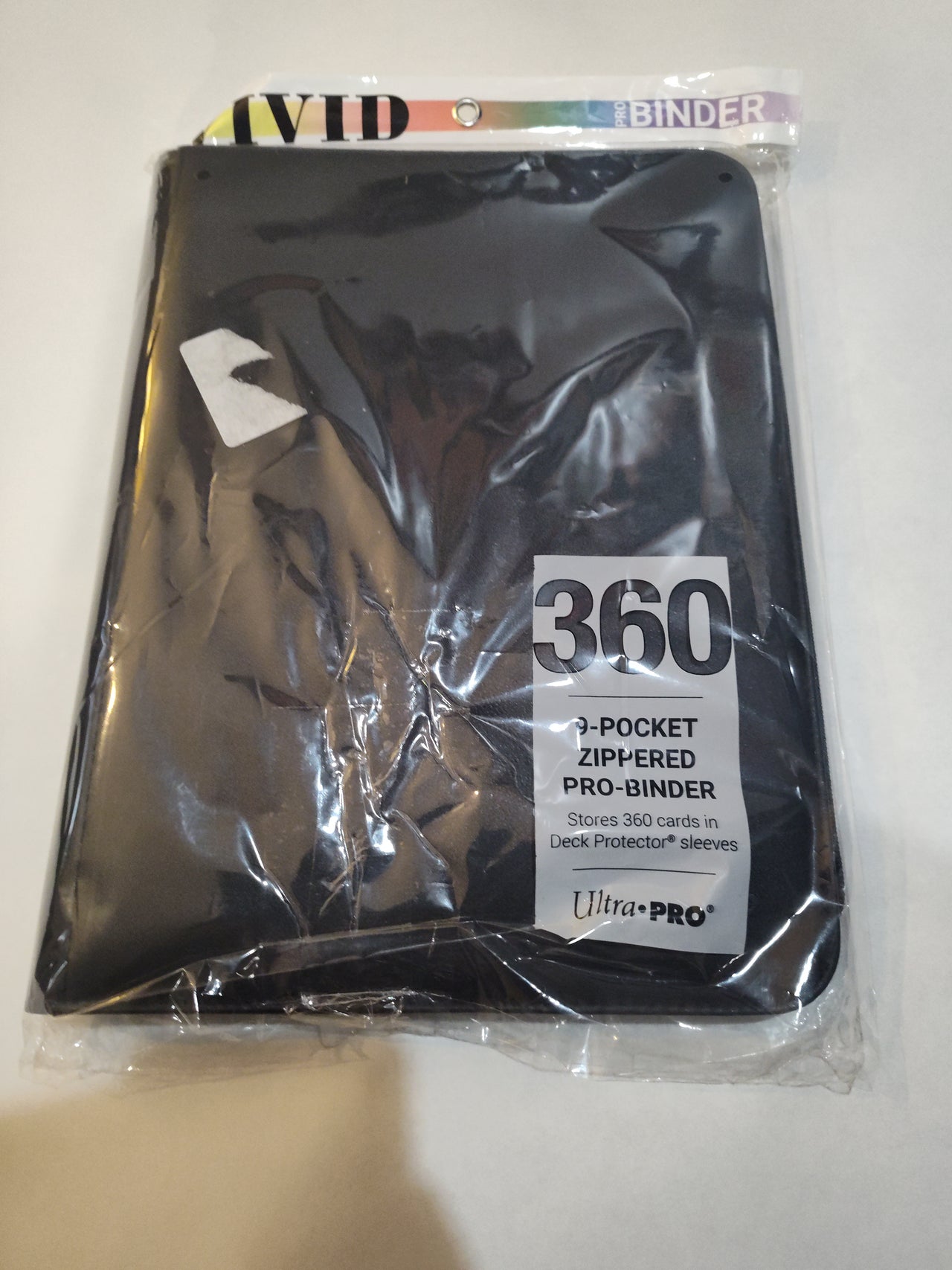 Vivid 9-Pocket Zippered PRO-Binder Black (DAMAGED PACKAGING)